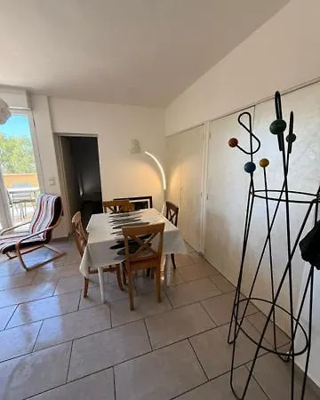 Port Et A Pied, Terrasse, Clim Et Parking شقة *